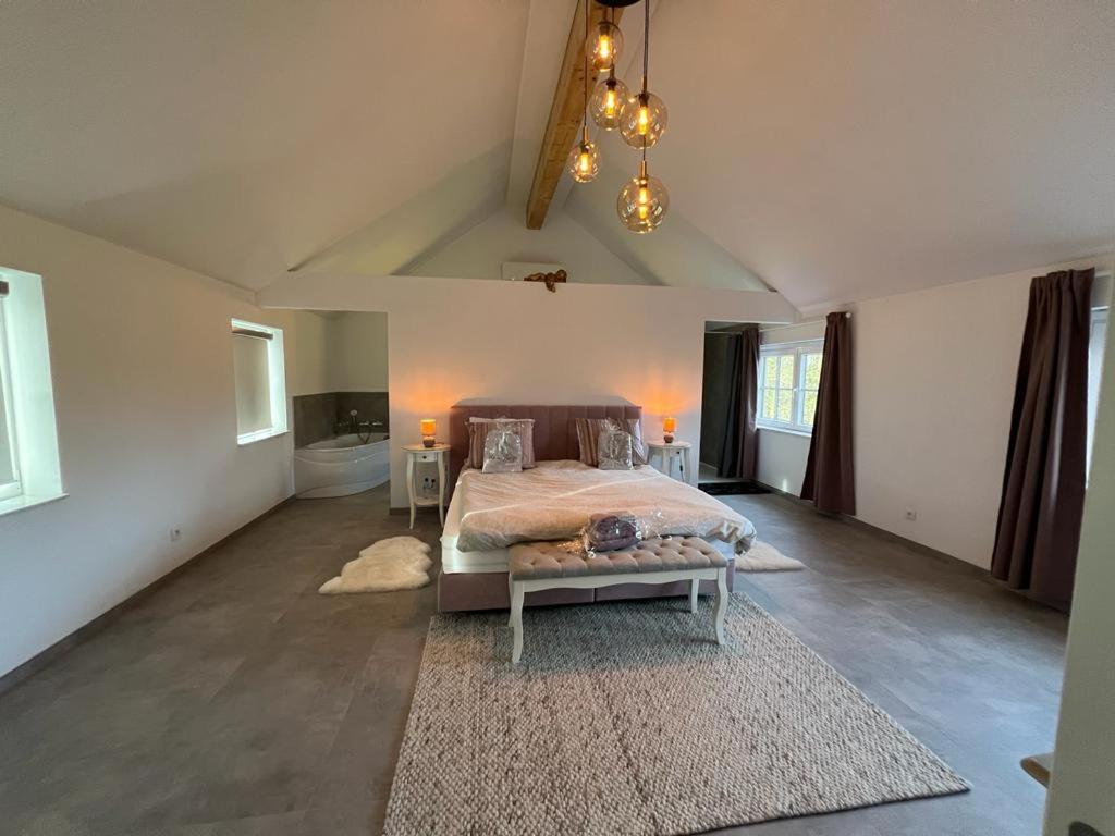 Horse Lodge De Belian Hannut ภายนอก รูปภาพ